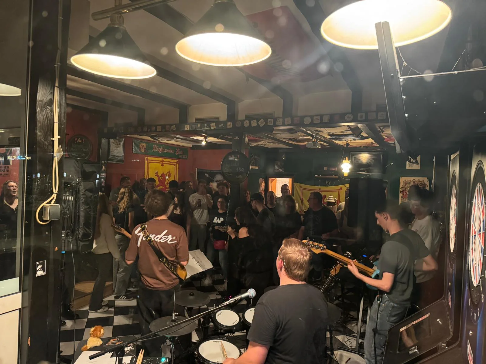 STR!VE live im Highlander Scottish Pub in Mayen
