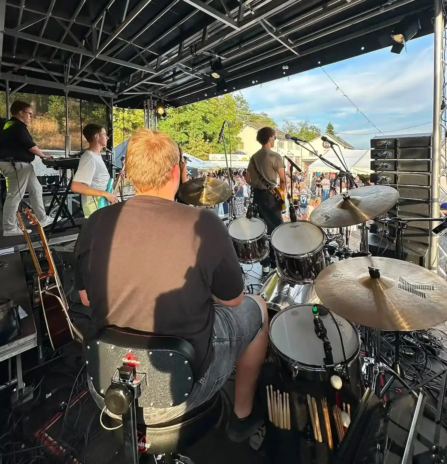 STR!VE Liveband