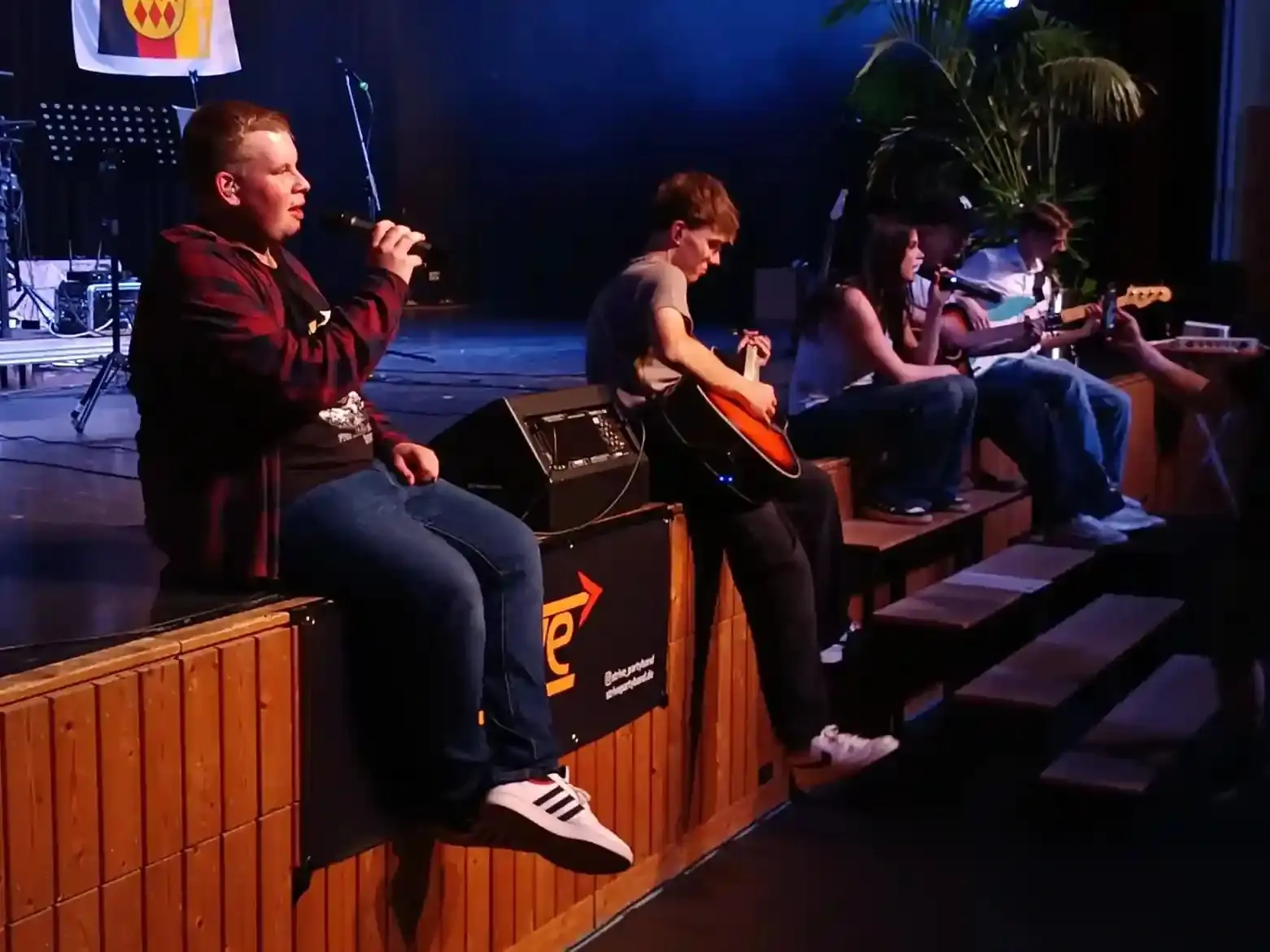 STR!VE Partyband live